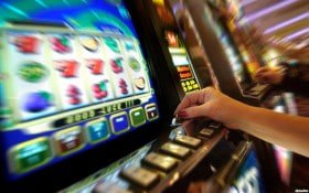 7999bet Sports lobby — list of football and cricket tournaments and live scoreboard